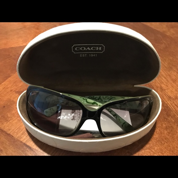 New without tags Coach sunglasses! - Picture 4 of 5